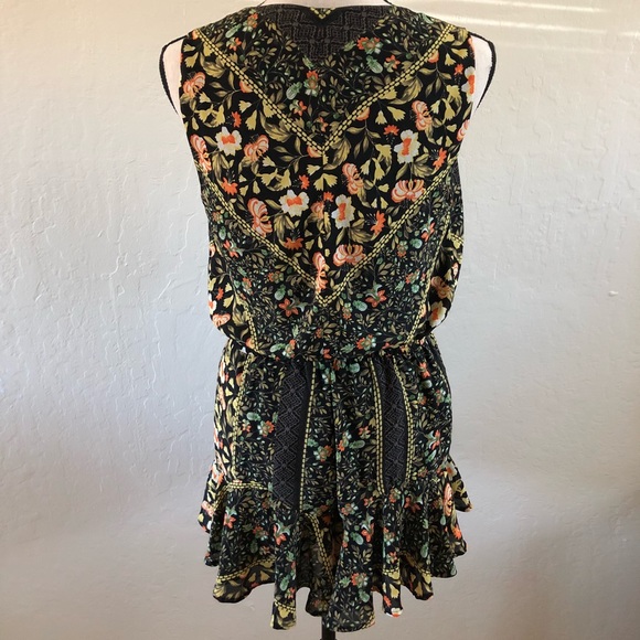 Dance&Marvel-Black floral romper /ruffle hem sz M - Picture 5 of 7